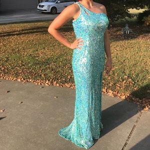 Mac Duggal Sequin Formal Dress